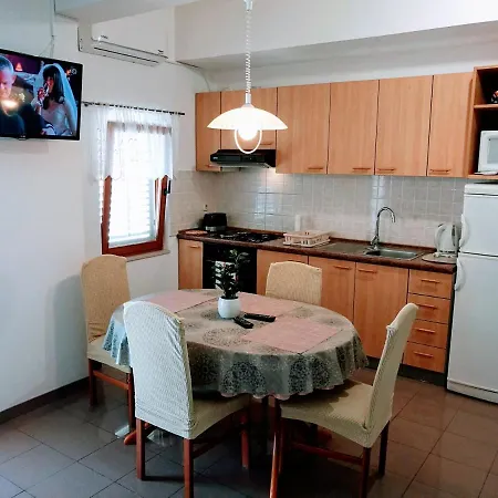 Apartman Nada Borik *