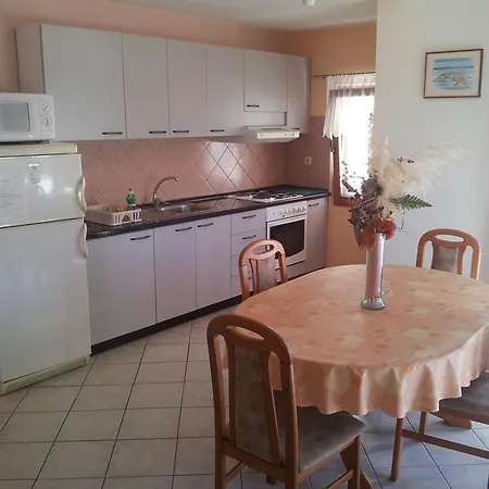 Apartment Nada Borik *