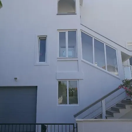 Apartment Nada Borik *