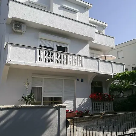 Apartment Nada Borik