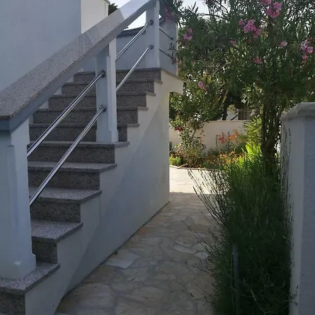 Nada Borik Apartment *